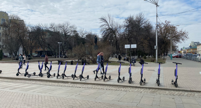 В Пензе ведутся поиски самокатчика, сбившего 4-летнюю девочку