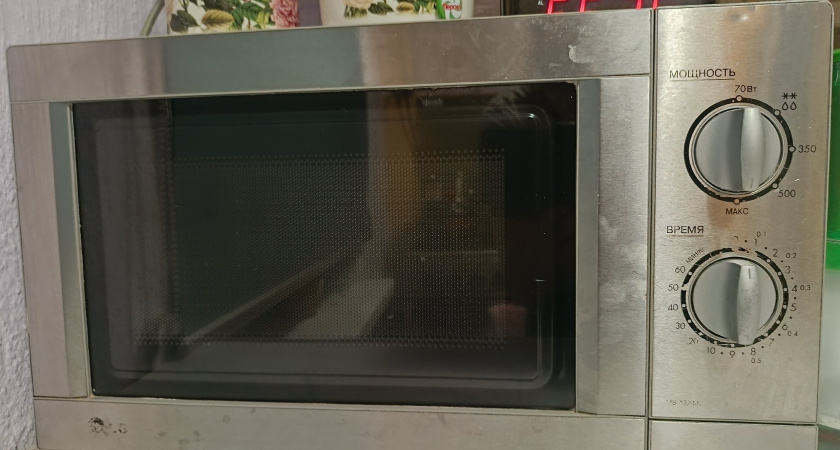 Что можно и нельзя делать в микроволновке. Правила безопасности