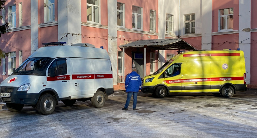 Под Мокшаном «скорая» чуть не влетела в фуру, спеша на место ДТП