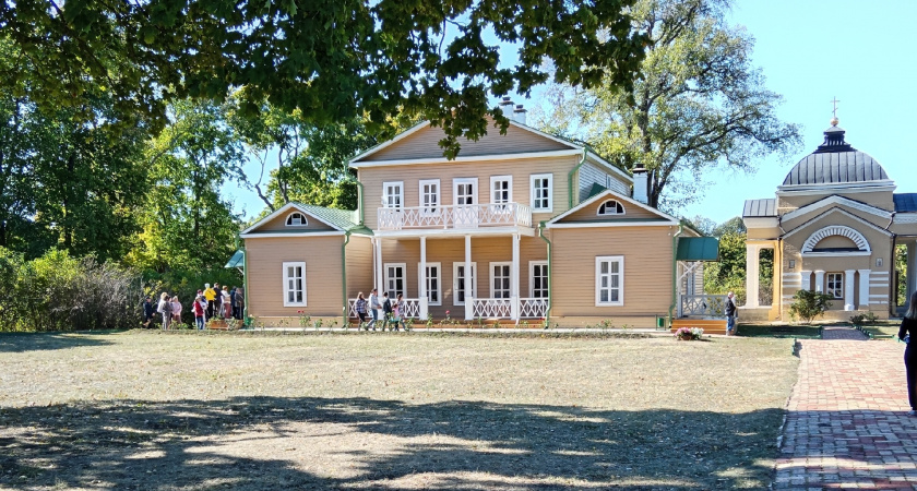 Пензенские «Тарханы» и Музей космонавтики откроют выставку о космосе