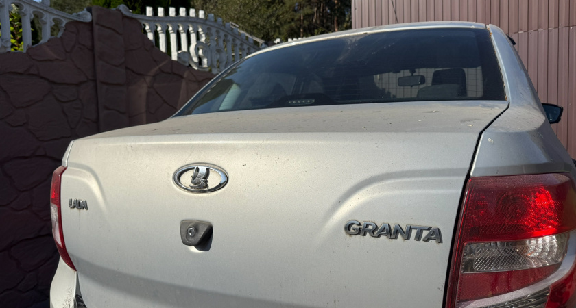 Что выгоднее: старая иномарка или новая Лада? Сравнение владения за 13 лет.