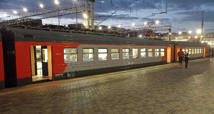 В Пензе пьяную супружескую пару, устроившую дебош, сняли с поезда