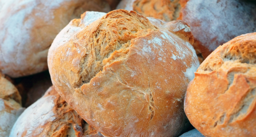 Простой рецепт домашнего хлеба на горячей воде без замеса. Пошагово 