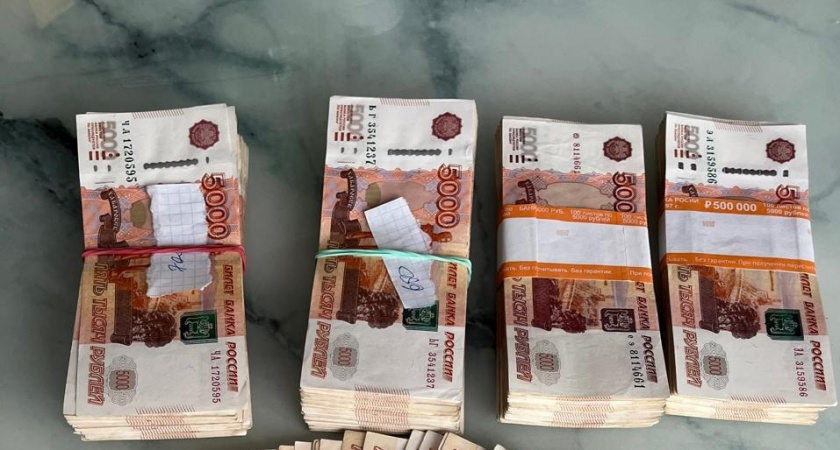 Пензячку обманом заставили отдать 2,9 млн рублей, полученных от продажи квартиры