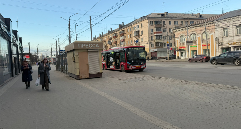 Можно ли остановиться на автобусной остановке? Правило 5 минут в ПДД 