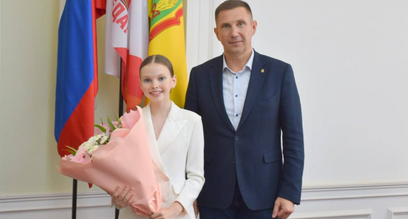 Глава Пензы встретился с участницей проекта «Голос. Дети» Софией Дамарнацкой