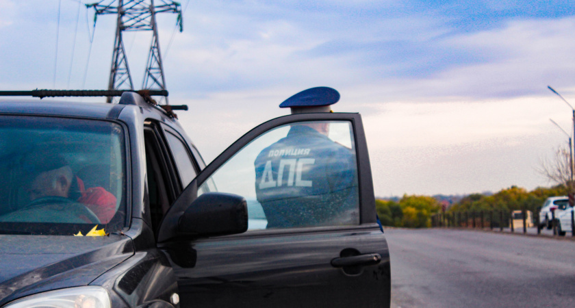 Кто платит штраф, если пассажир не пристегнут? Объясняем на примере