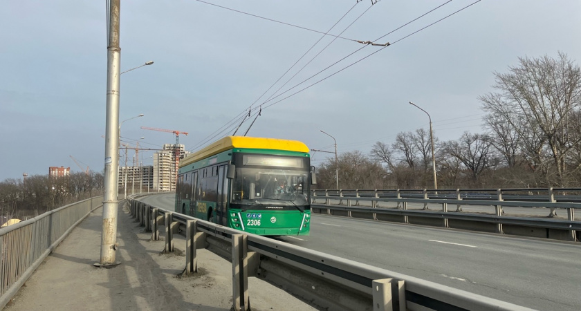 В Пензе столкнулись автобус и троллейбус