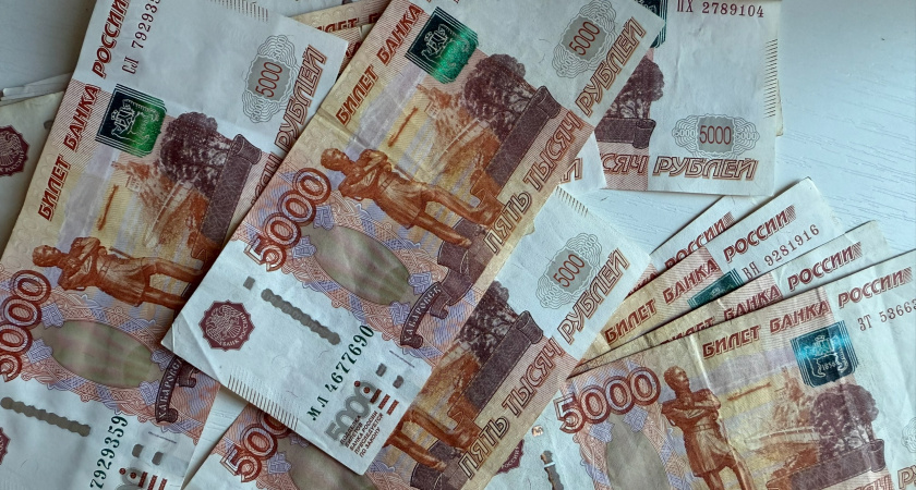 Попытка подключить связь закончилась для пенсионерки потерей 300 тыс. рублей