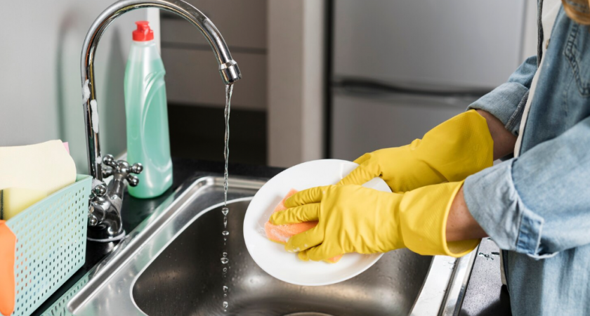 Вторая жизнь крышки от средства для посуды. Удобный лайфхак для кухни 