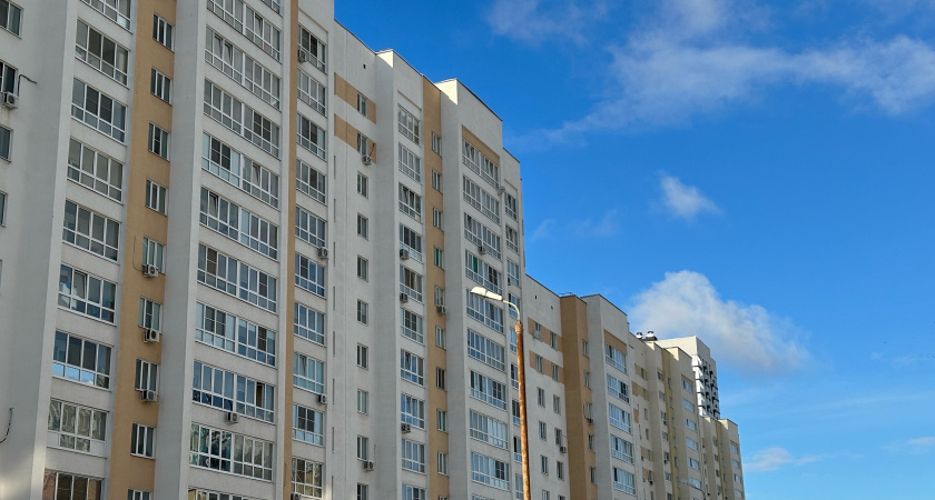 Двум молодым специалистам из Кузнецкой детской больницы вручили ключи от квартир