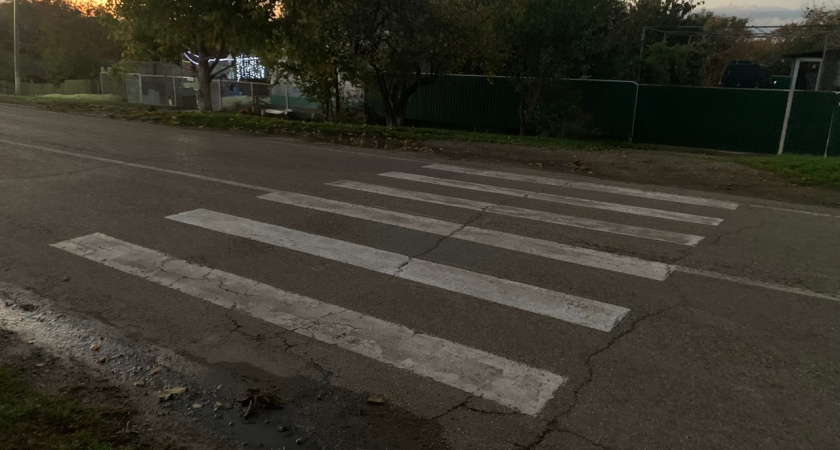 Жителям Зари пообещали фонари и разметку