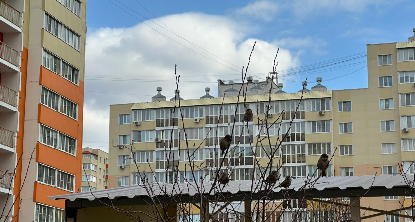 В Сердобске подходит к концу капремонт крыши МКД на ул. Ленина