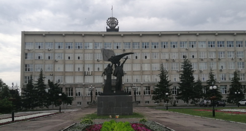 Олег Денисов поздравил ветерана Великой Отечественной войны с 99-летием