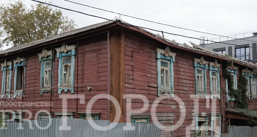 «Снести нельзя, реставрировать»: пензенцы просят спасти здание бывшего общежития духовного училища на ул. Чкалова