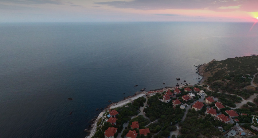 Ну зачем вы все к морю едете: крымчане назвали 3 небольших посёлка в Крыму - лучшие для жизни на пенсии