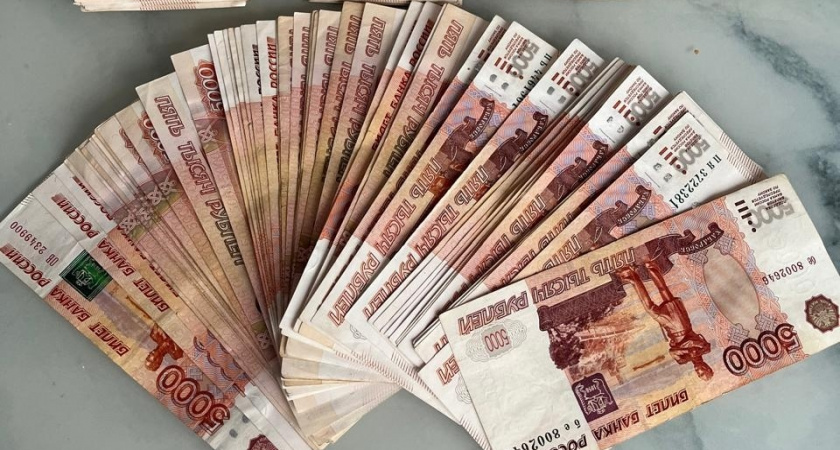 «Сотрудник банка» лишил пожилую пензячку 22 млн рублей