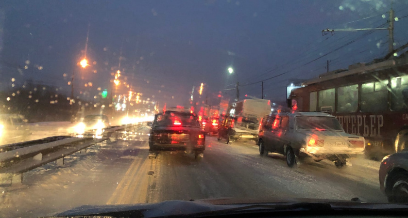 Как грамотно поступить, если на вас в лоб летит встречка: золотое правило для водителя - запомните раз и на всю жизнь