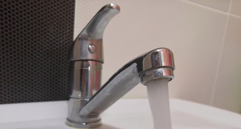 При поддержке Вадима Супикова решилась проблема с водоснабжением на ул. Чаадаева