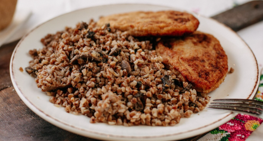 Как сварить рассыпчатую и пуховую гречку. Три шага из прошлого