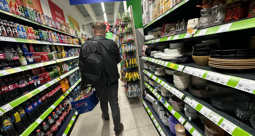 Пензенца, пристававшего к прохожим у магазина, задержали сотрудники Росгвардии