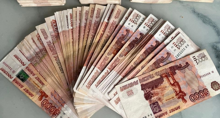 Желание защитить свои сбережения обернулись для пенсионера потерей более 7 млн рублей