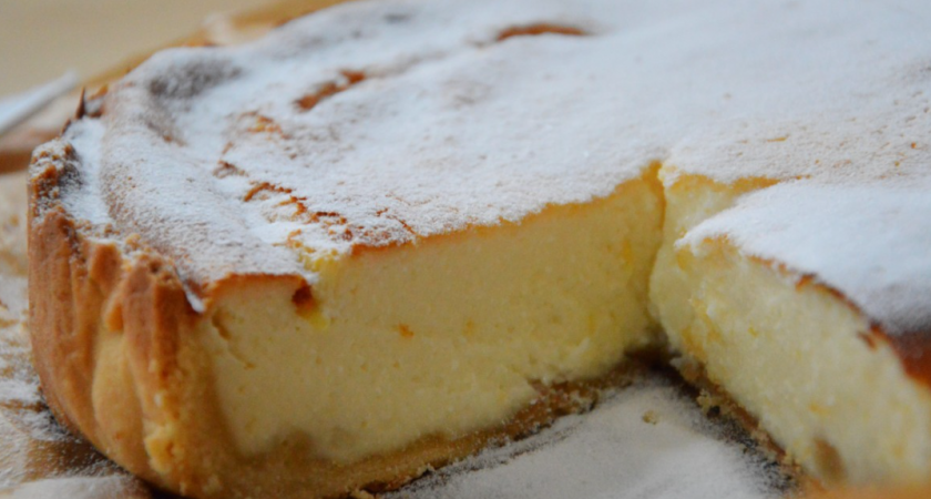 Забудьте о долгой готовке! Нежный творожный пирог на сковороде за 25 минут 