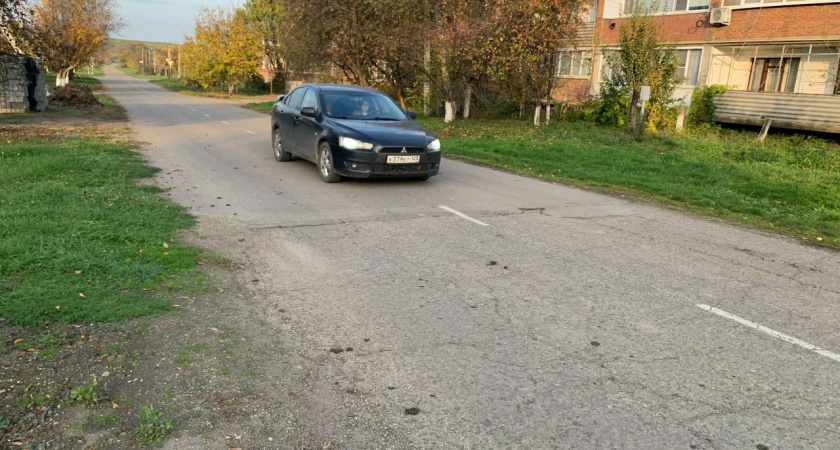 Чиновники рассказали о ремонте дороги Зеленовка — Ивановка