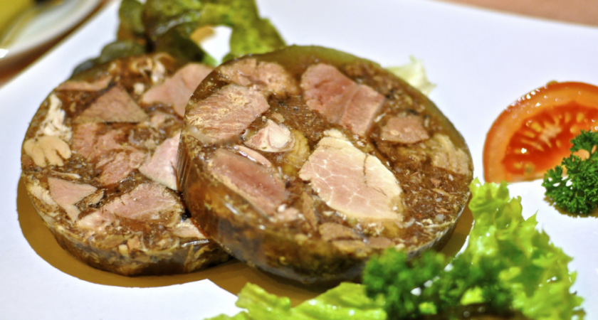 На Новый год всегда готовлю Копеечный холодец: 350 рублей за 3 литра лакомства - как я его варю, чтобы было вкусно