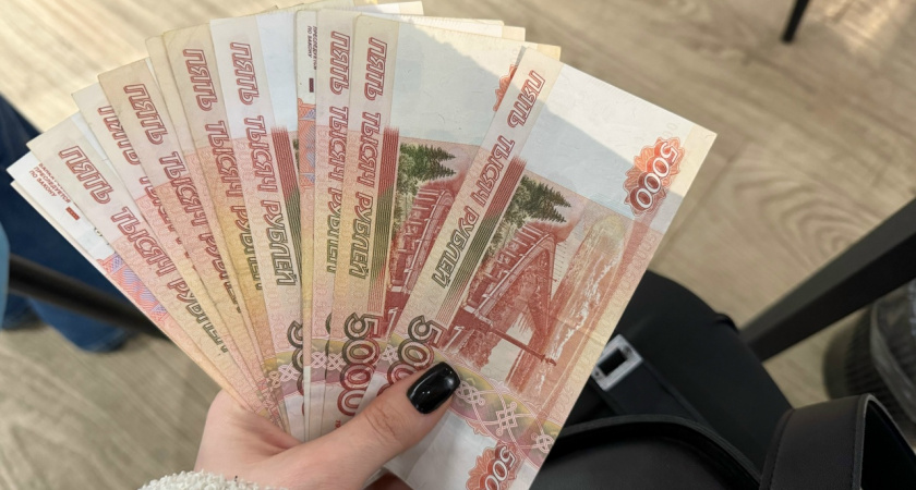 В Нижнеломовском районе сиделка украла деньги у пенсионерки