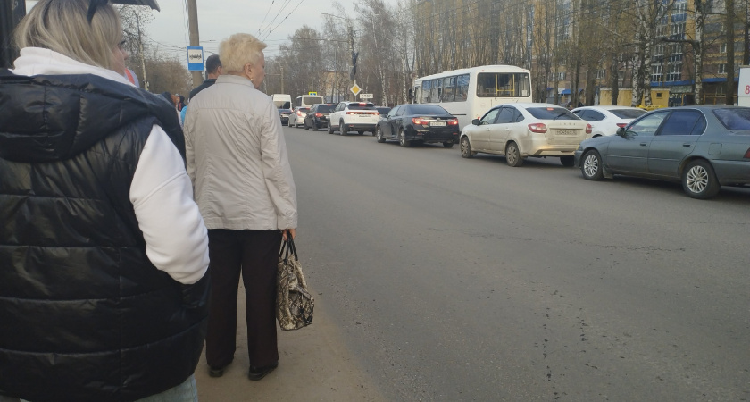 На что надеется одиноким женщинам в старости: сильный ответ дали сразу несколько мудрецов - Харуки Мураками, Паоло Коэльо и Герман Гессе