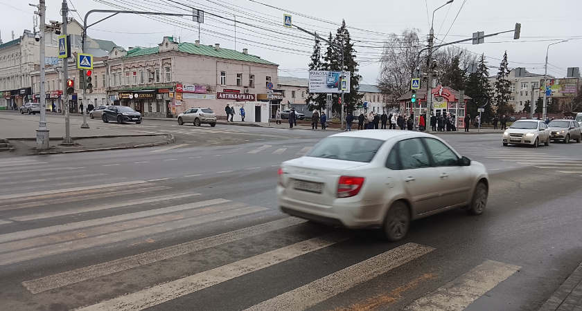 Шаг на «зебру» теперь не засчитывается: Верховный суд дал однозначный ответ, как водитель должен уступать пешеходу - запомните раз и навсегд