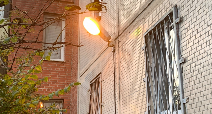 В поселке Победа пока не собираются решать проблему с освещением