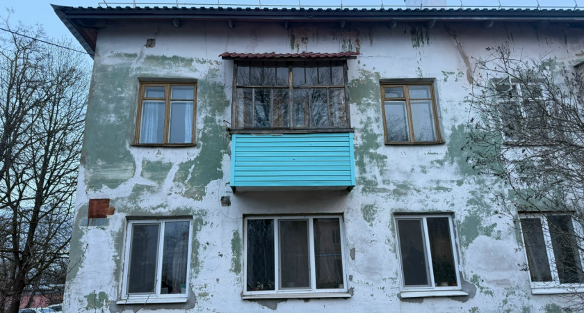 Пензенцы жалуются на протекающую стену в доме на Беляева