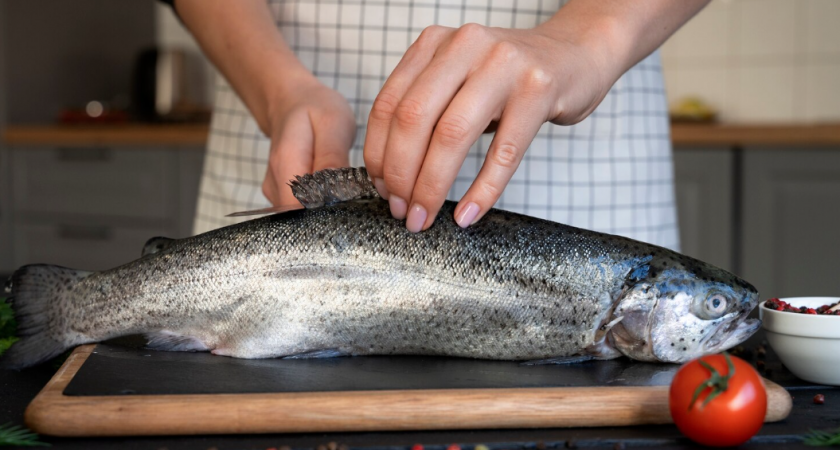Мне подсказали, как найти форель с икрой в «Светофоре» — взяла рыбу и была удивлена тем, что обнаружила