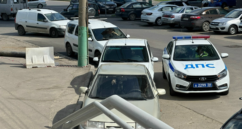 На Западной Поляне столкнулись две иномарки