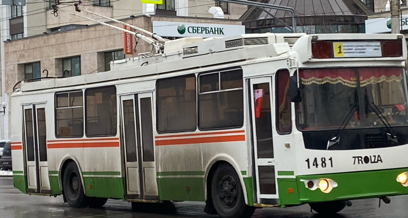 Гришаев потребовал ускорить перенос коммуникаций для троллейбусной сети