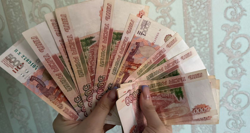 Дроппера из Дагестана обязали вернуть деньги, украденные у жителя Бековского района