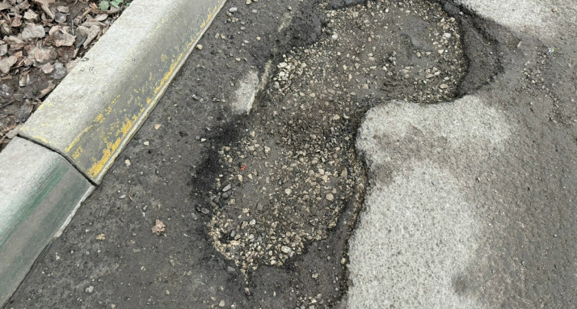 Жители Пензы жалуются на дорогу по улице Ермака