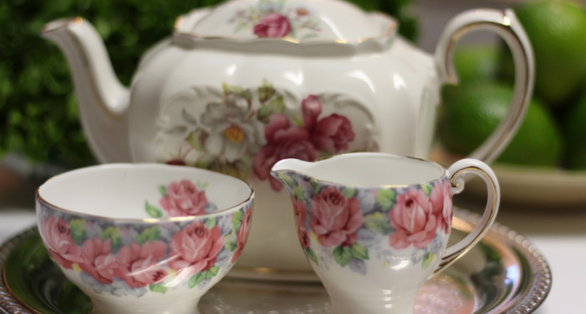 Сколько стоит советский фарфор и хрусталь: честные цены с барахолки. Можно ли на этом заработать?