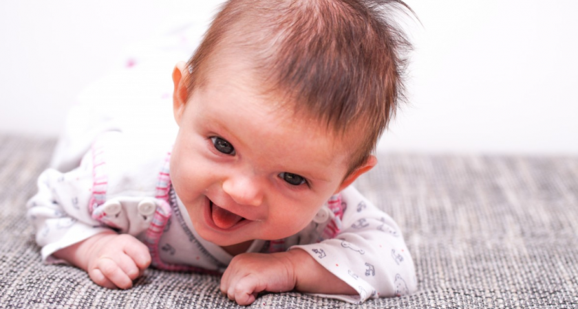 Это мужское имя сейчас на пике популярности в России: в переводе означает крепкий, целый, невредимый