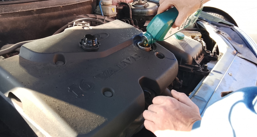 Менять масло в авто раз в 8 тыс - неправильно: мой "секрет" замены прост - на пробег даже не смотрю