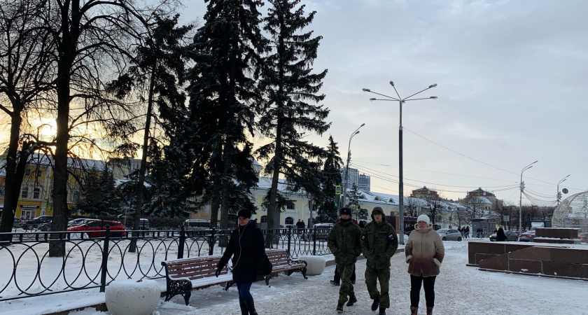 Почему простым рабочим и трудящимся в СССР жилось спокойнее и увереннее, чем сегодня живётся многим в России