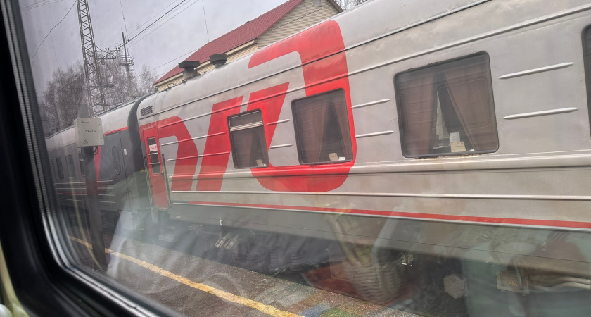 Очень удобное место в плацкарте, которого многие зря избегают: ехала впервые и поняла, почему опытные путешественники выбирают именно его