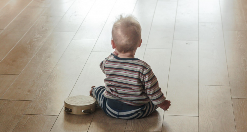 Это женское имя сильное и элегантное: известно с древности, а сегодня распространено по всей Европе – переводится как «выносливая»