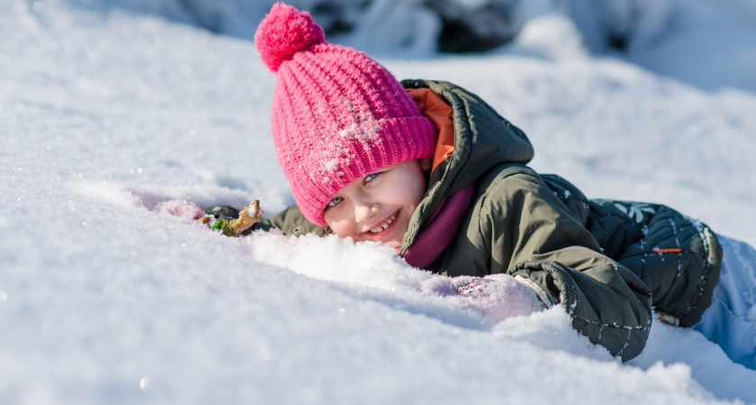 Это женское имя редкое и славянское: известно с древности, а сегодня почти забыто – переводится как «радостная и любимая»