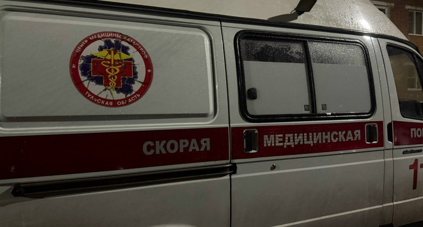 На Салтыкова-Щедрина столкнулись УАЗ и Матиз