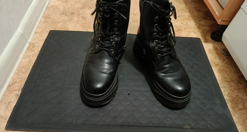 Делаю не скользящую подошву на зимних ботинках двумя способами: 5 минут и готово - старый и рабочий дедушкин способ