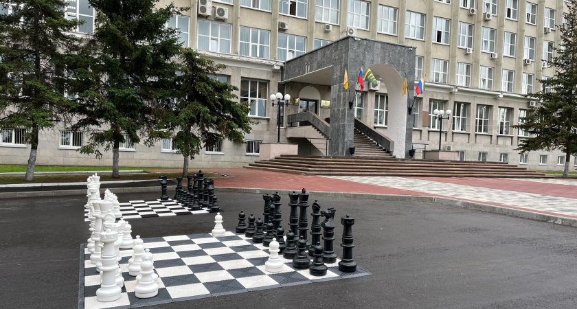 Глава Пензы поздравил с 90-летием Почетного гражданина города Владимира Котова