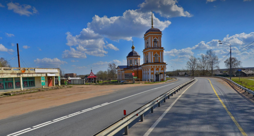 Село на трассе Москва - Петербург: целый месяц было столицей Российской Империи - многие проезжали его мимо и не задумывались о его значении